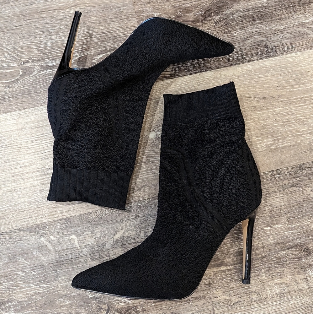 Black heeled boots